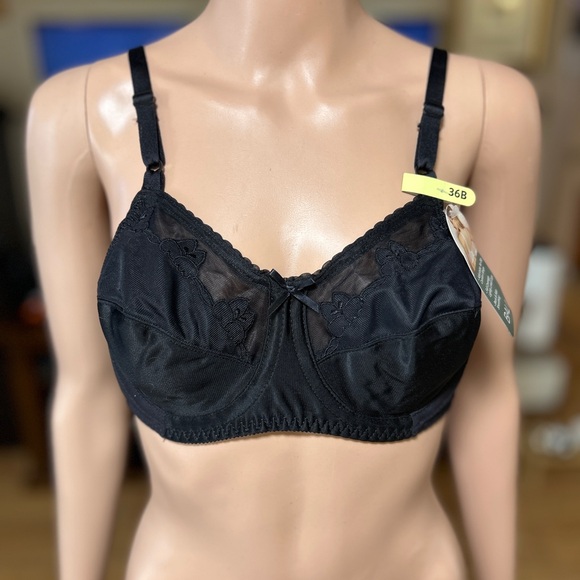 Bali Other - NWT Bali Black Bra - Women's Intimates size 36B